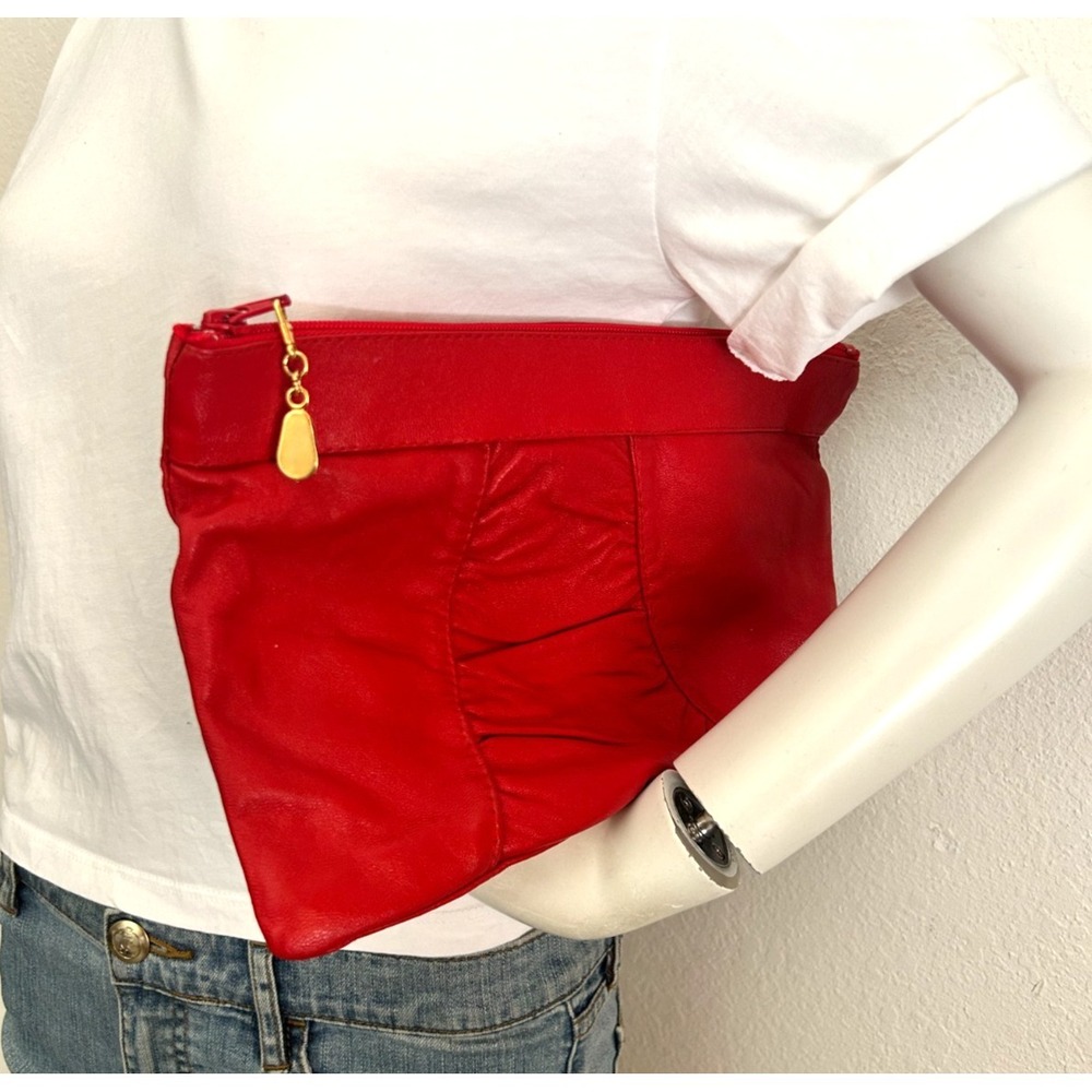 1980s Vintage Italian Red Leather Envelope Clutch Bag Ruched Slouchy Top Zip NOS